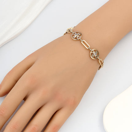 Pulsera De Cobre Con Colgante En Forma De Abanico Y Zirconia Blanca