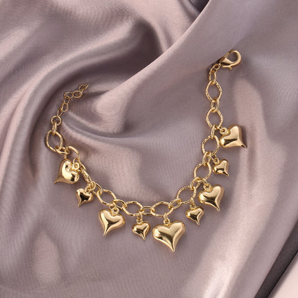 Pulsera De Moda En Cobre De Oro 14K Con Múltiples Colgantes De Corazón