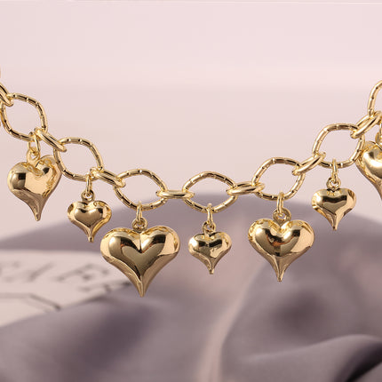Pulsera De Moda En Cobre De Oro 14K Con Múltiples Colgantes De Corazón