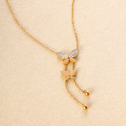 Collar de Mariposas Con Circonita Y Cuentas, Diseño Único De Dos Mariposas