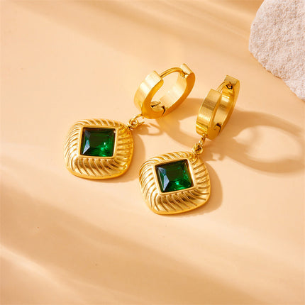 Set De Aretes Y Collar Con Circón Verde En Cuadra Y Cadena Elegante