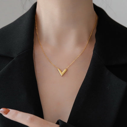 Aretes Y Collar De Acero Titanio En Forma De V Diseño Minimalista