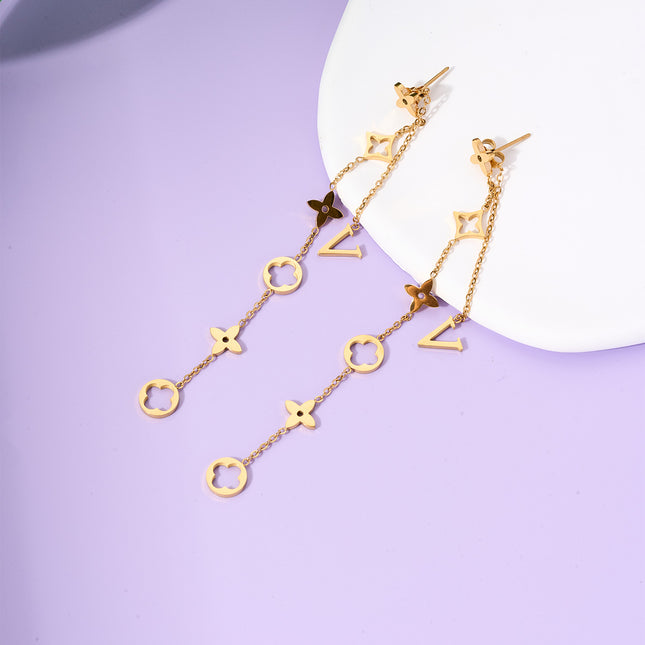 Aretes Largos Con Diseño De Trébol De Cuatro Hojas En Acero De Titanio