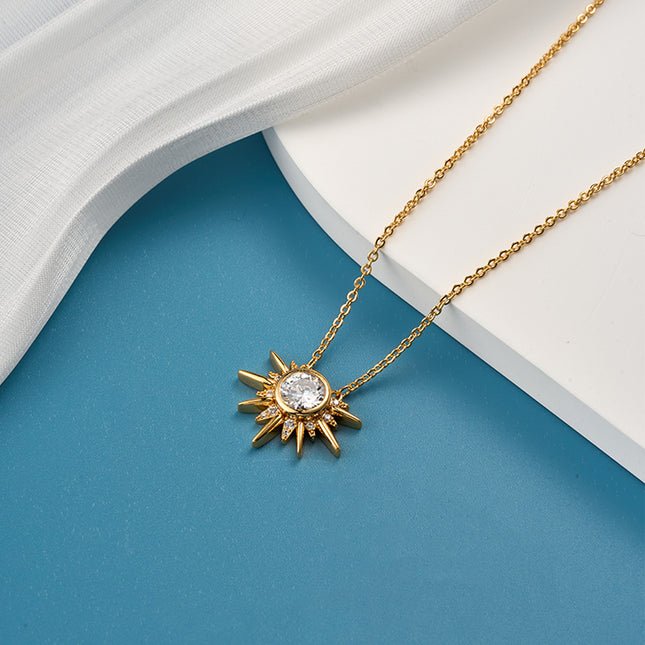 Collar De Cobre Con Baño De Oro 18K Con Dije de Sol Y Circonita