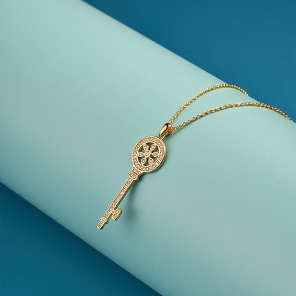 Collar Con Colgante De Llave Clásica Con Circonitas Estilo Elegante