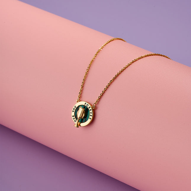 Collar Oro 18K Con Colgante De Copa De Vino Y Placa Verde, Estilo Moderno
