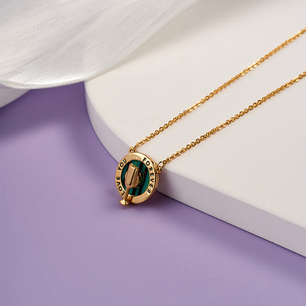 Collar Oro 18K Con Colgante De Copa De Vino Y Placa Verde, Estilo Moderno