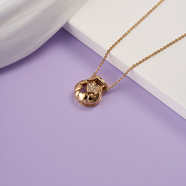 Collar Oro 18K Con Colgante De Corazón Con Circonitas En Botella