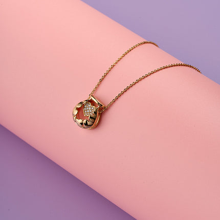 Collar Oro 18K Con Colgante De Corazón Con Circonitas En Botella