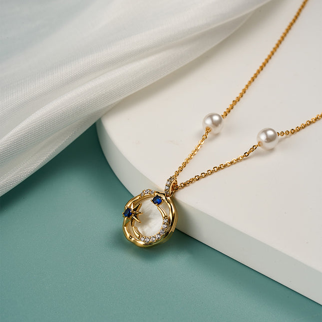 Collar De Cobre 18K Con Zirconia Diseño Luna Y Sol Estilo Único