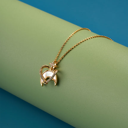 Collar Colgante De Oro 18K Luna Forma De Corazón Con Zirconia