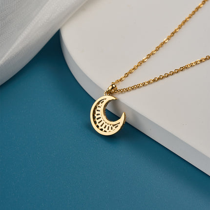 Collar De Luna De Cobre Chapado Oro 18K Con Dije Diseño Minimalista