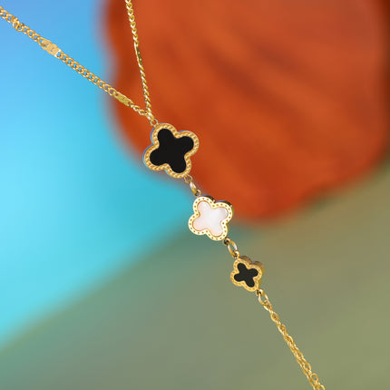 Collar Clásico De Acero Inoxidable Con Colgante De Flores De Cuatro Hojas De Concha Blanco Y Negro