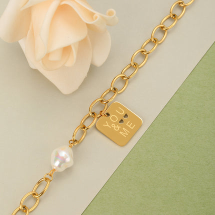 Pulsera Con Diseño De Placa Inglés Y Perlas En Cobre Chapado En Oro 14K